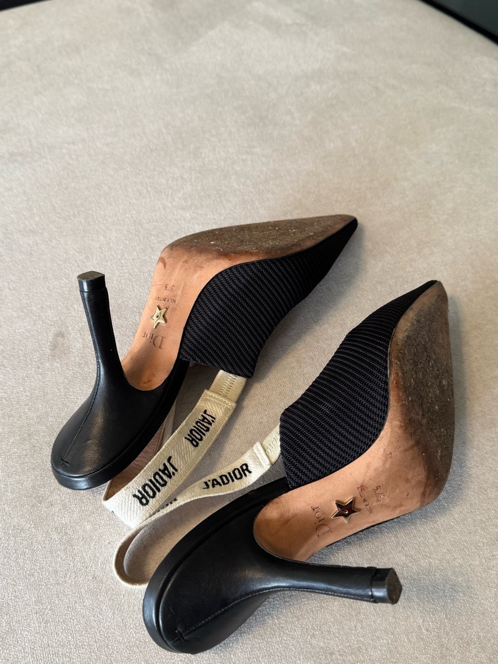 Dior Black Pointed Slingback Pumps with White Logo Bow - Picture 6 of 8